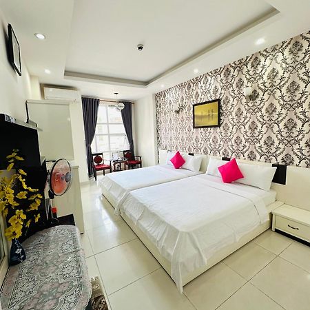 Redflower Hotel Хошимін Екстер'єр фото