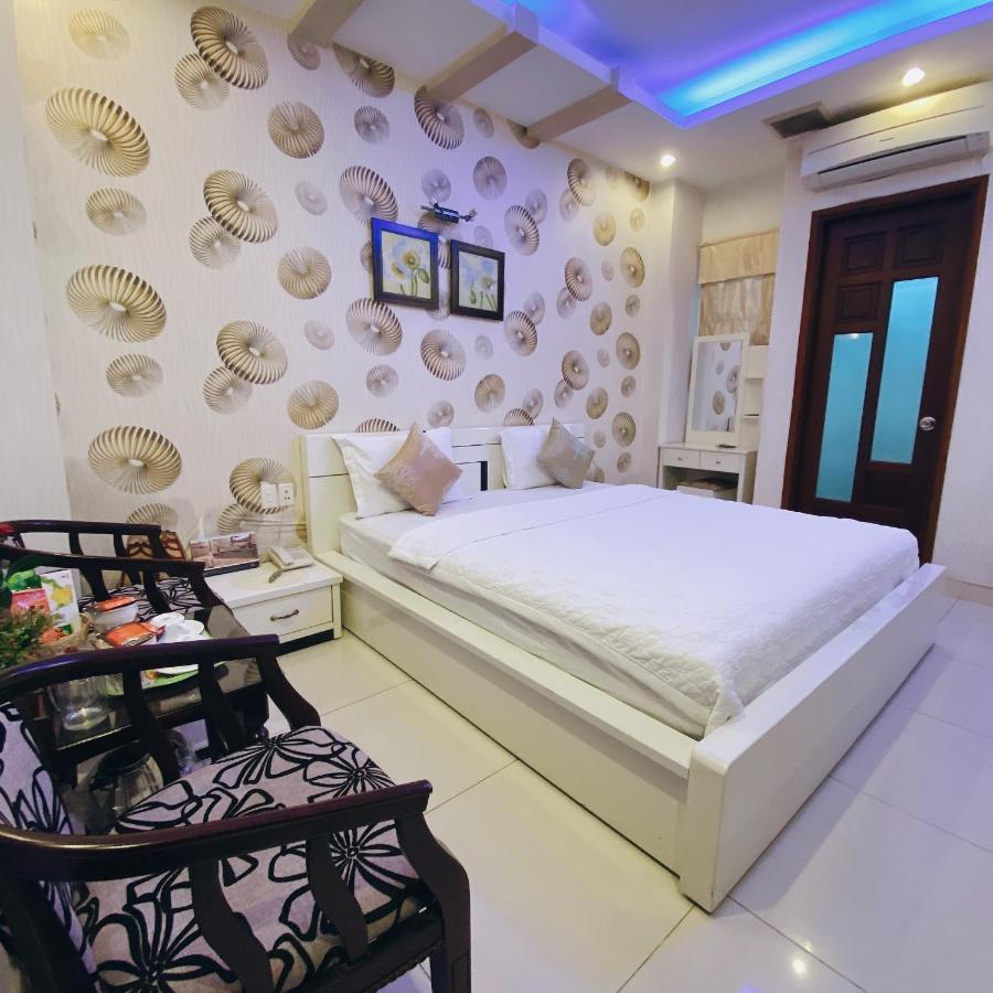 Redflower Hotel Хошимін Екстер'єр фото